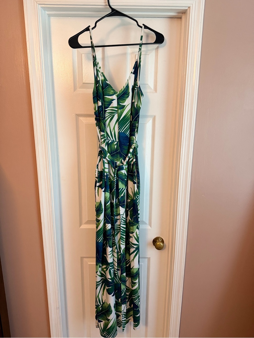 VENUS Green Leaf Print Maxi Dress